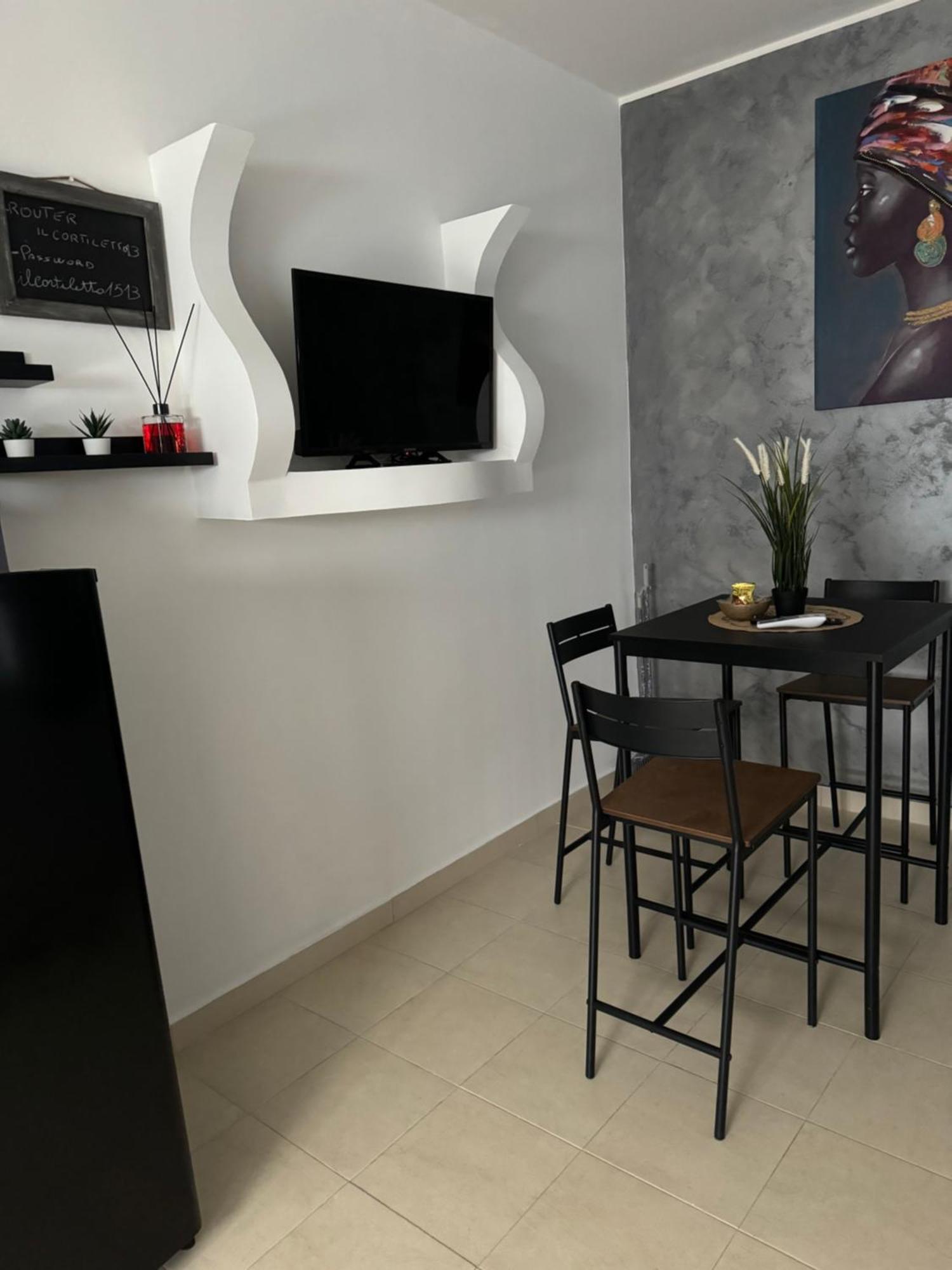 Il Cortiletto28 Rooms & House Сиракузы Экстерьер фото